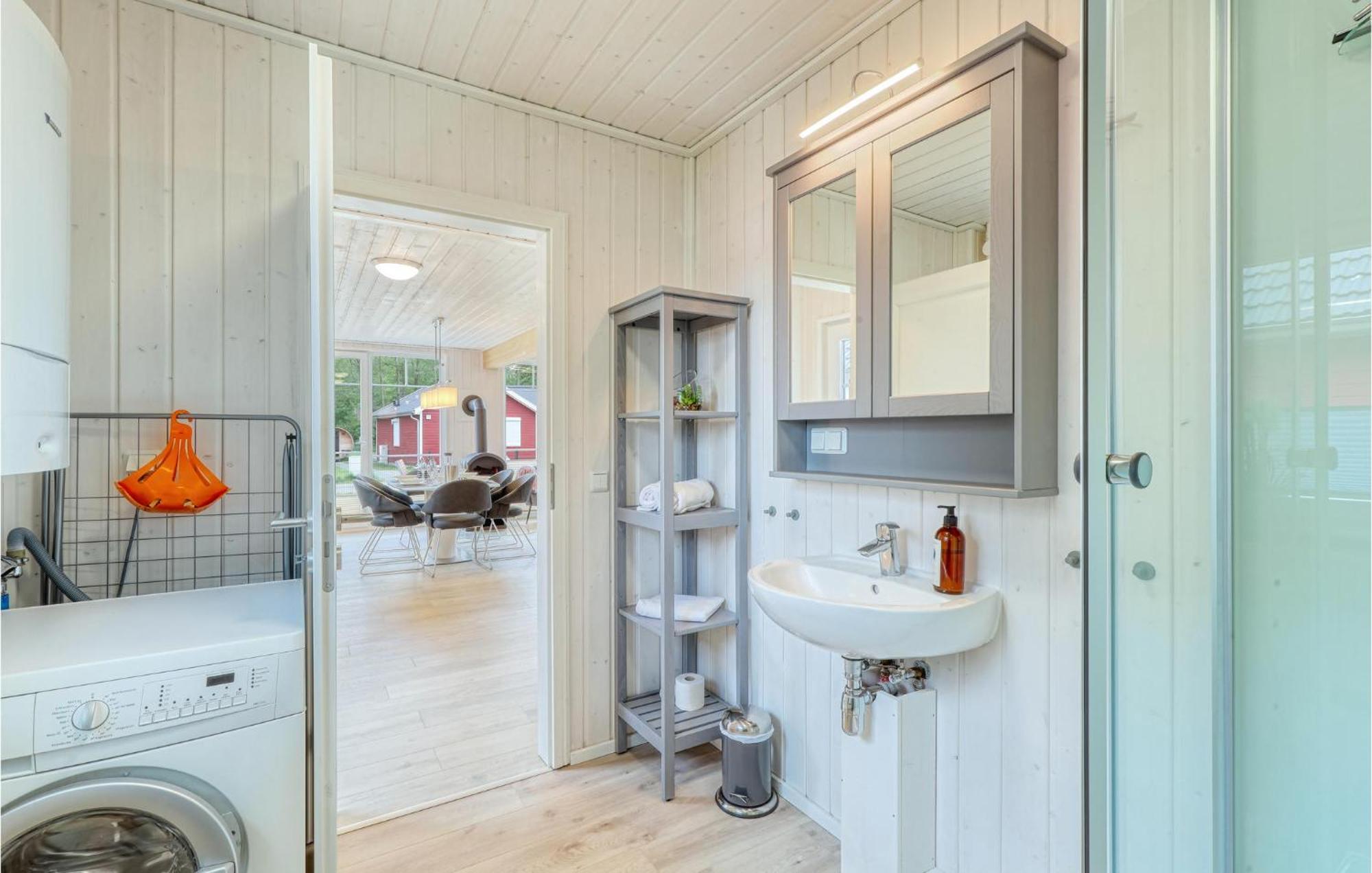 Gorgeous Home In Zerpenschleuse With Sauna Екстериор снимка