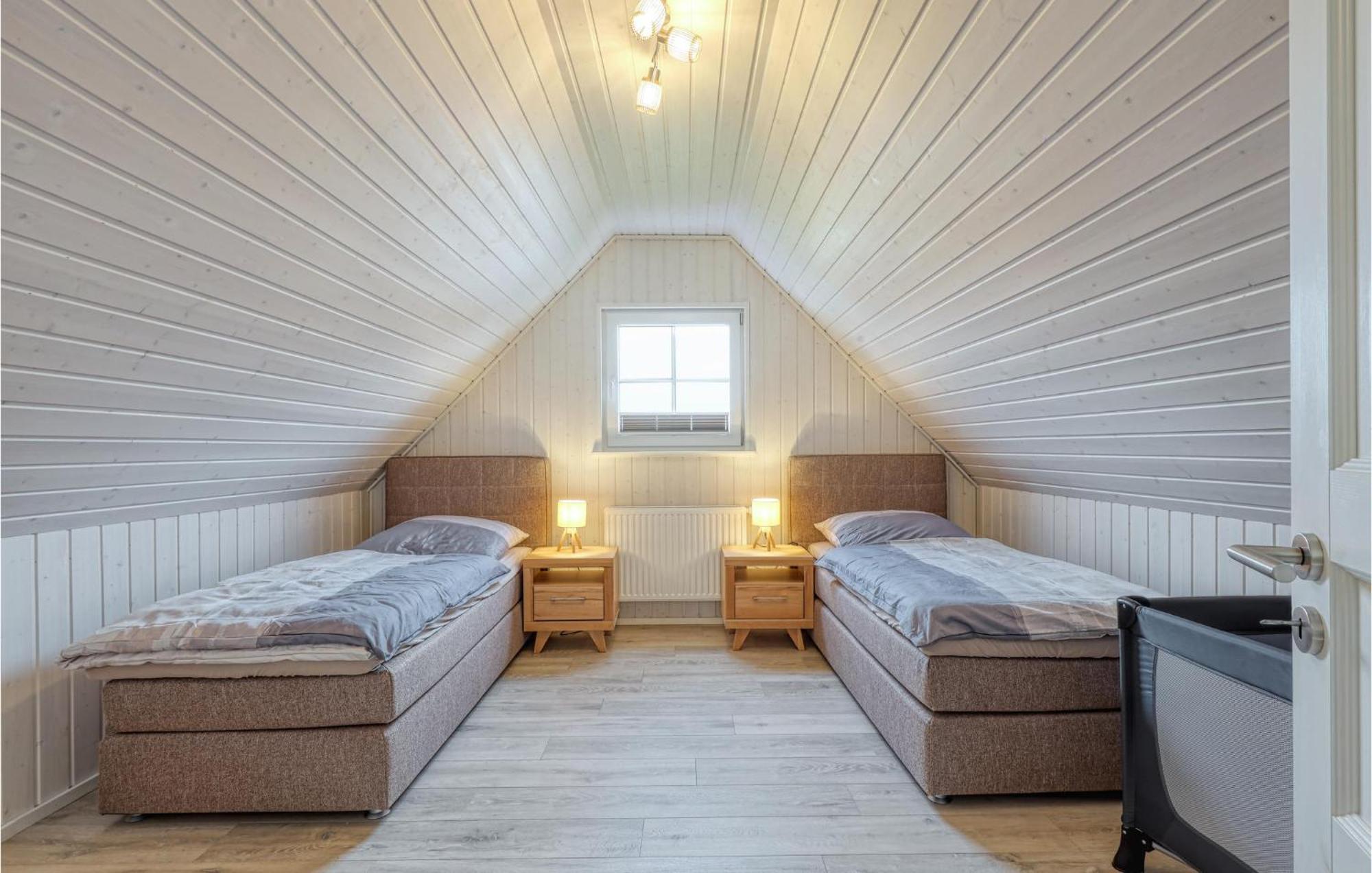 Gorgeous Home In Zerpenschleuse With Sauna Екстериор снимка