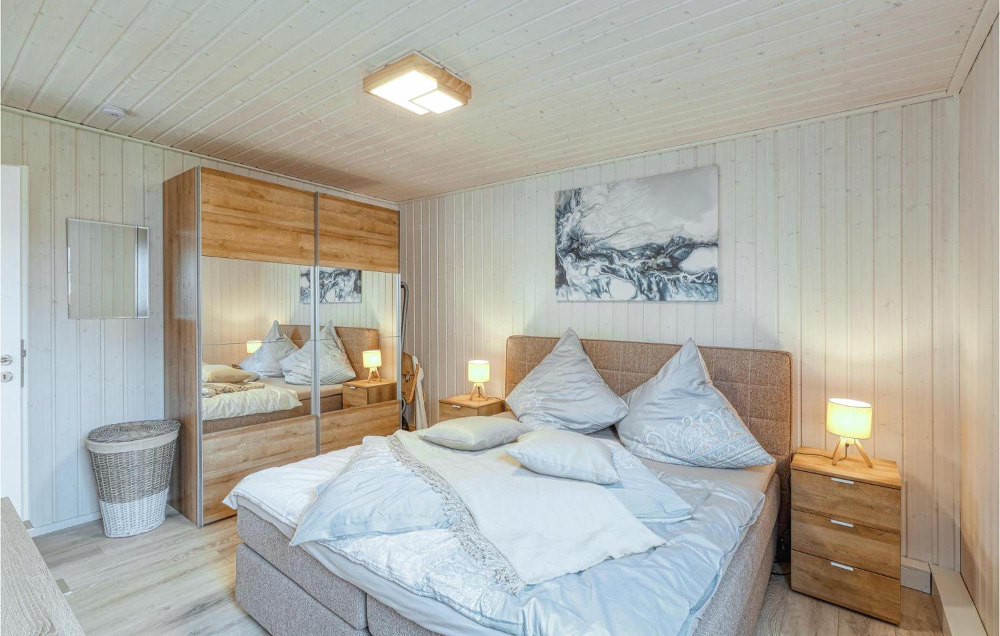 Gorgeous Home In Zerpenschleuse With Sauna Екстериор снимка